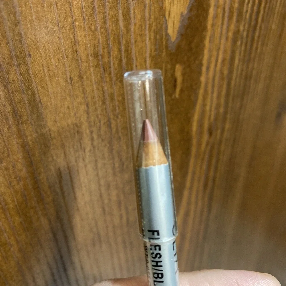 ULTA contour lip/eye liner duo pencil Flesh/ Black .038 oz‎ Sealed